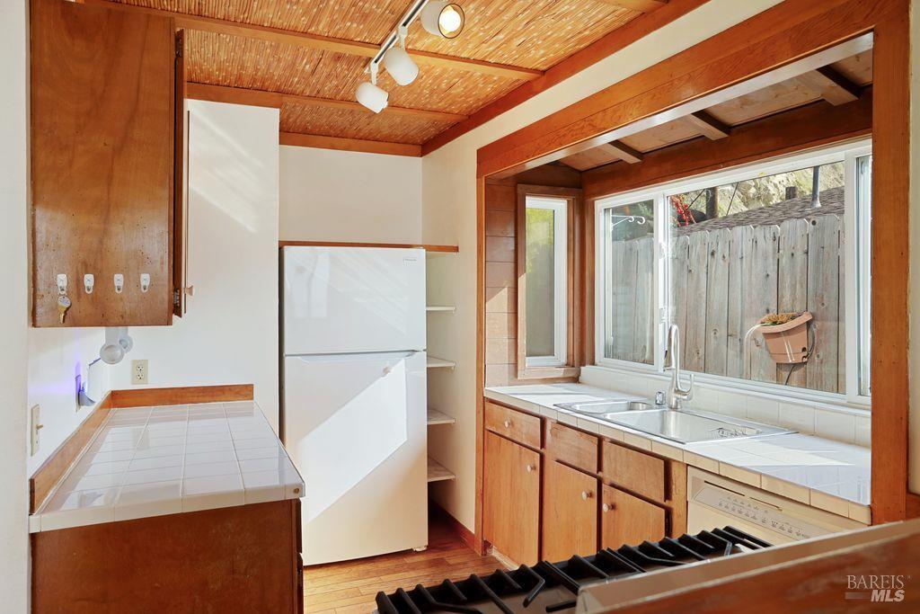 34 Sandy Beach Road Vallejo CA 94590