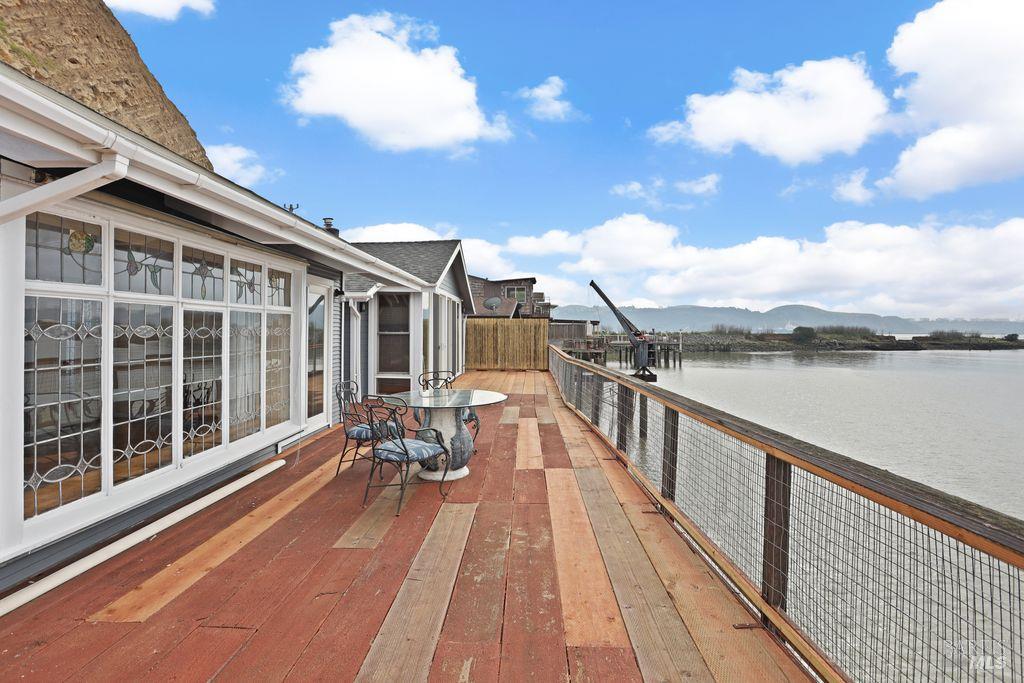 34 Sandy Beach Road Vallejo CA 94590