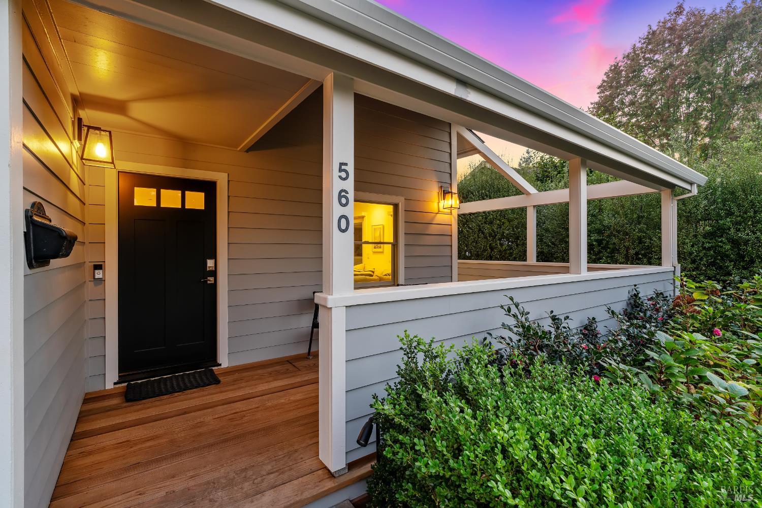 560 Matheson Street Healdsburg CA 95448