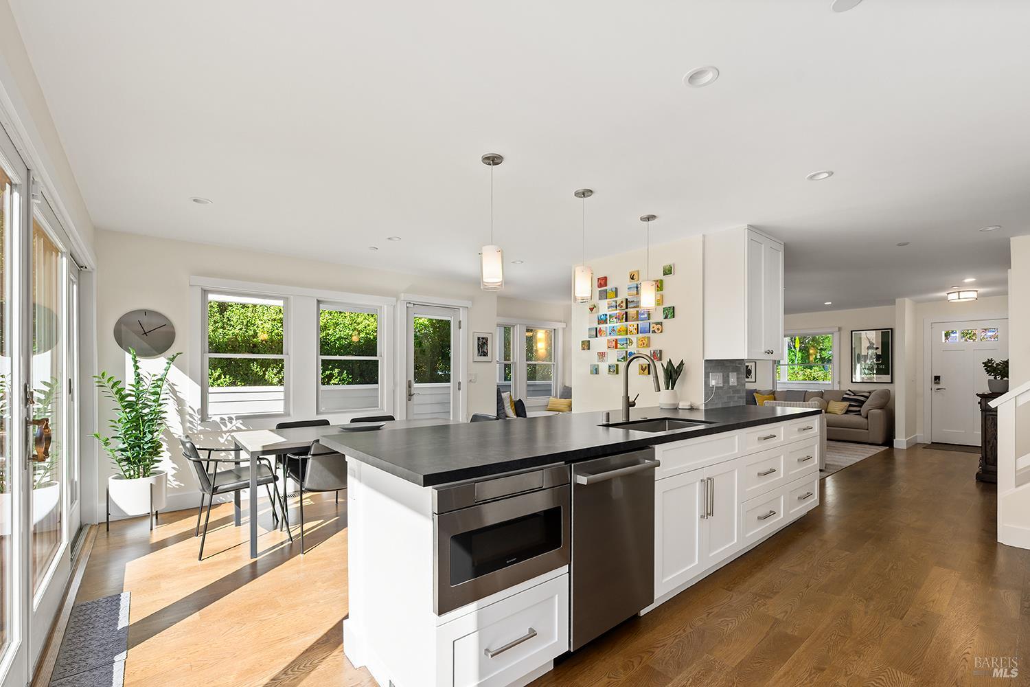 560 Matheson Street Healdsburg CA 95448