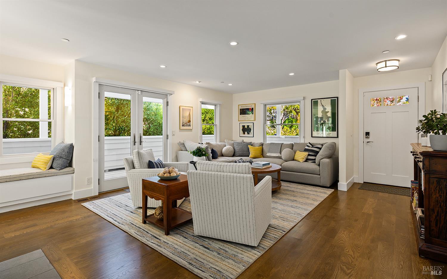560 Matheson Street Healdsburg CA 95448