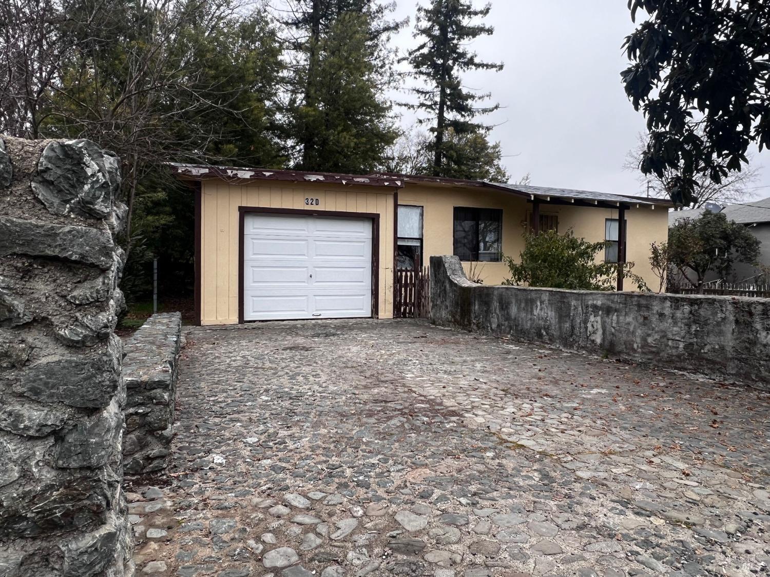 320 Norgard Lane Ukiah CA 95482