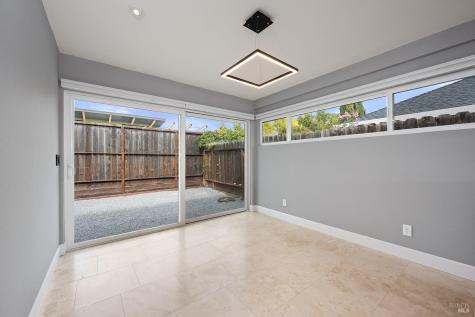 431-433 University Street Healdsburg CA 95448