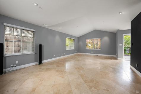 431-433 University Street Healdsburg CA 95448