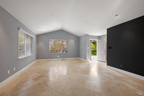 431-433 University Street Healdsburg CA 95448