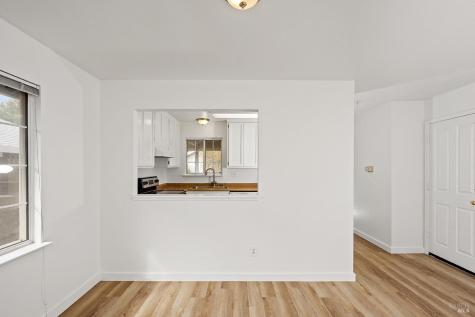 431-433 University Street Healdsburg CA 95448