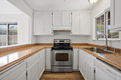 431-433 University Street Healdsburg CA 95448