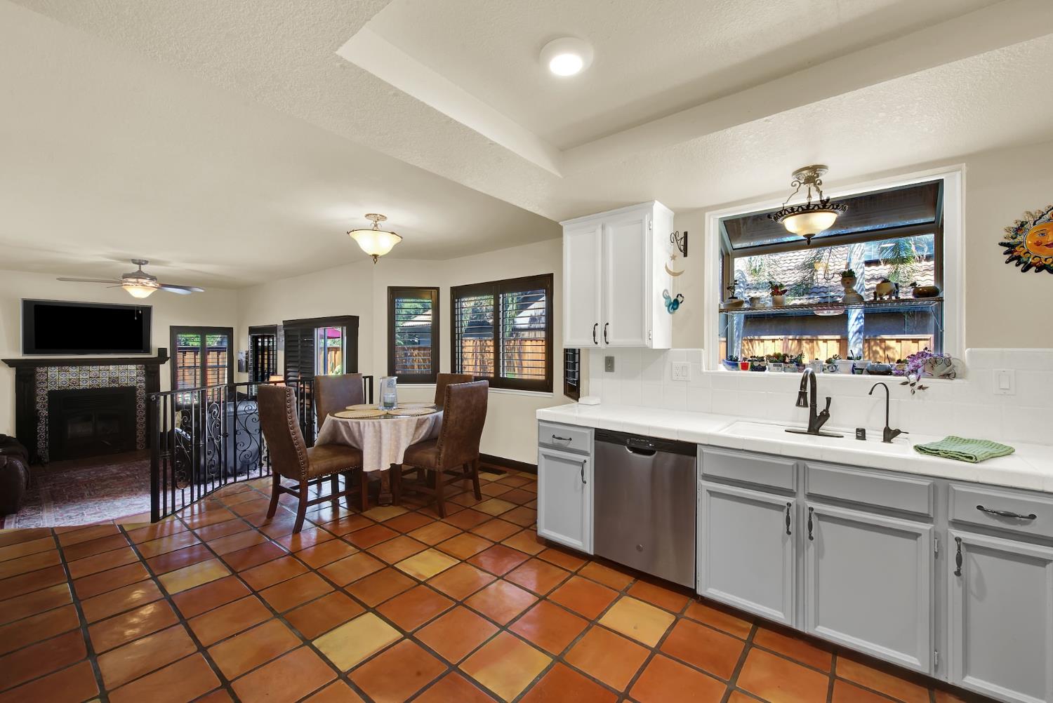 1009 Hillview Lane Winters CA 95694