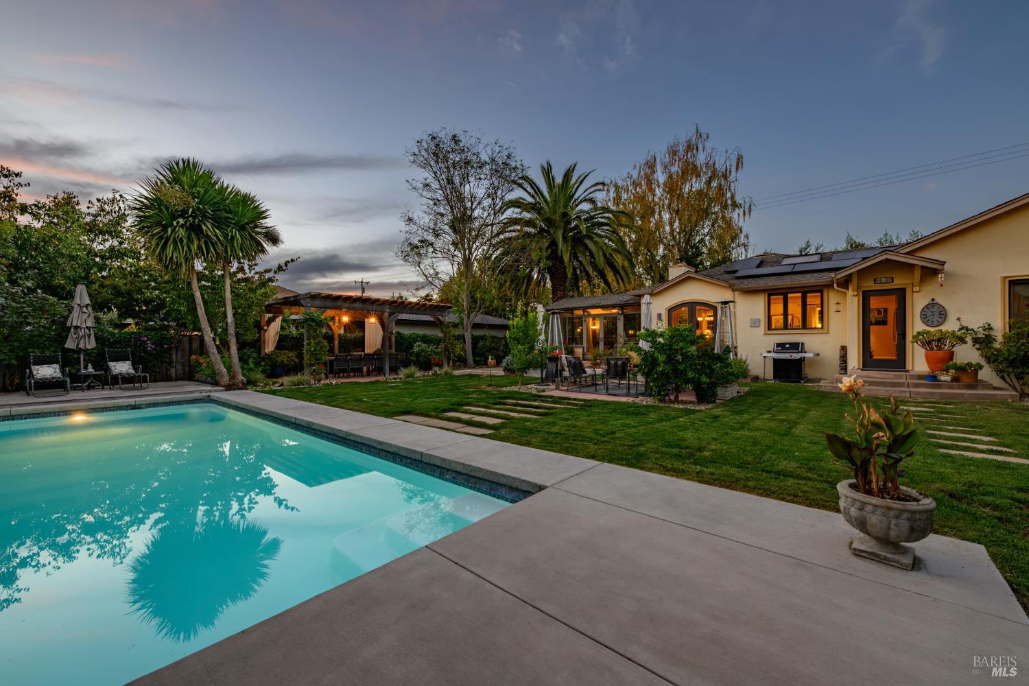 483 E Napa Street Sonoma CA 95476