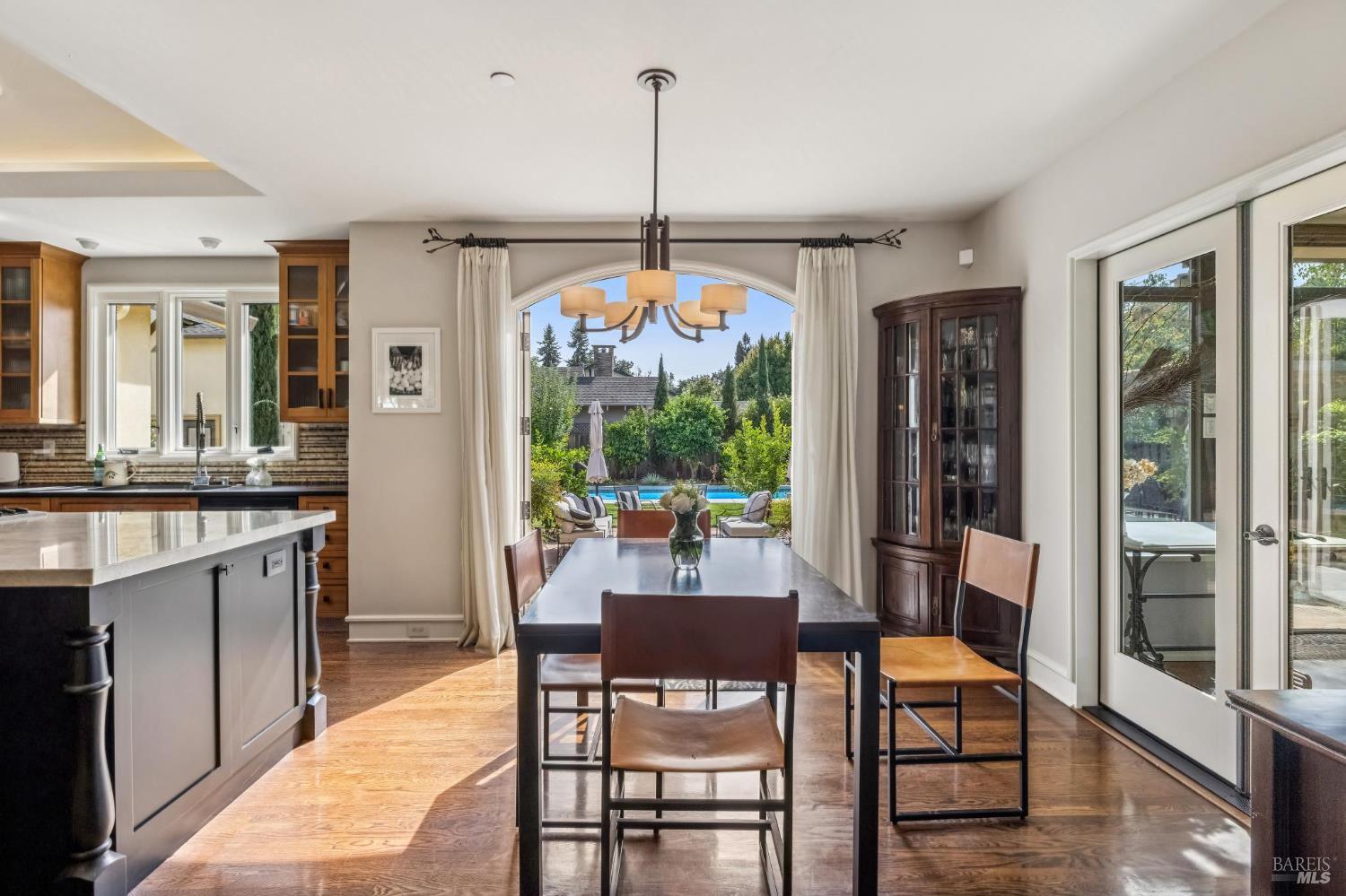 483 E Napa Street Sonoma CA 95476