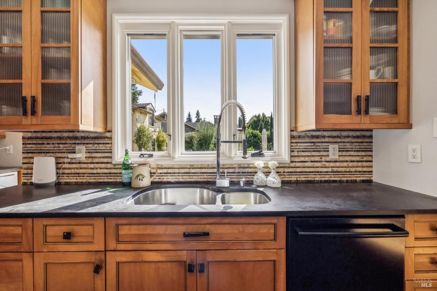483 E Napa Street Sonoma CA 95476