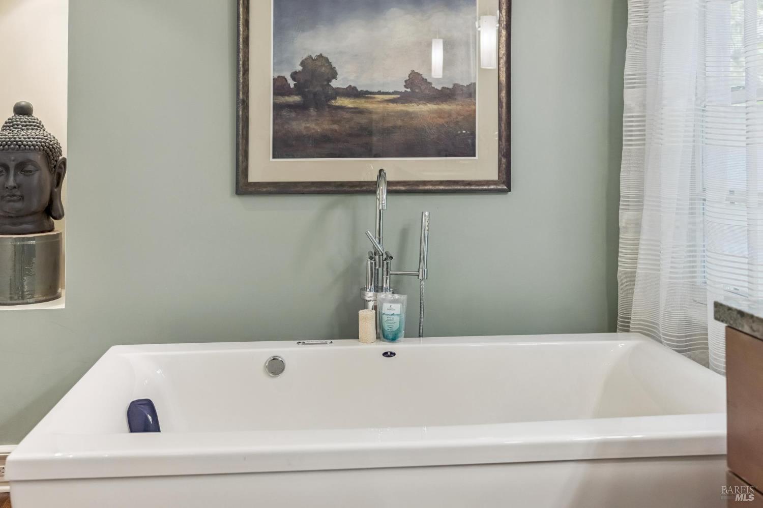 483 E Napa Street Sonoma CA 95476
