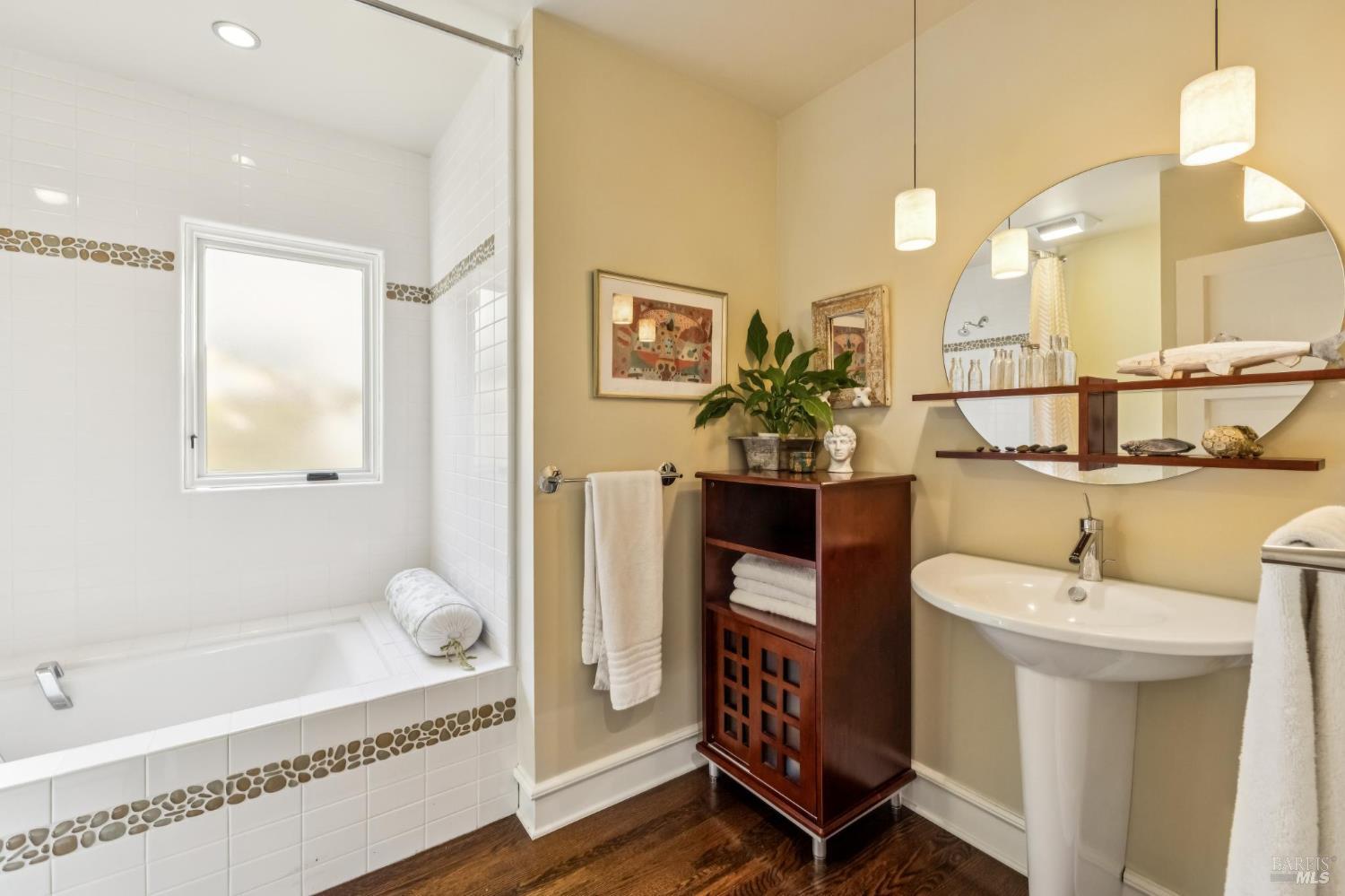 483 E Napa Street Sonoma CA 95476
