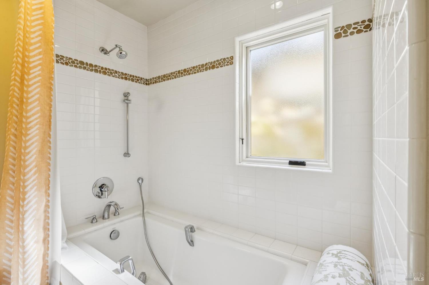 483 E Napa Street Sonoma CA 95476