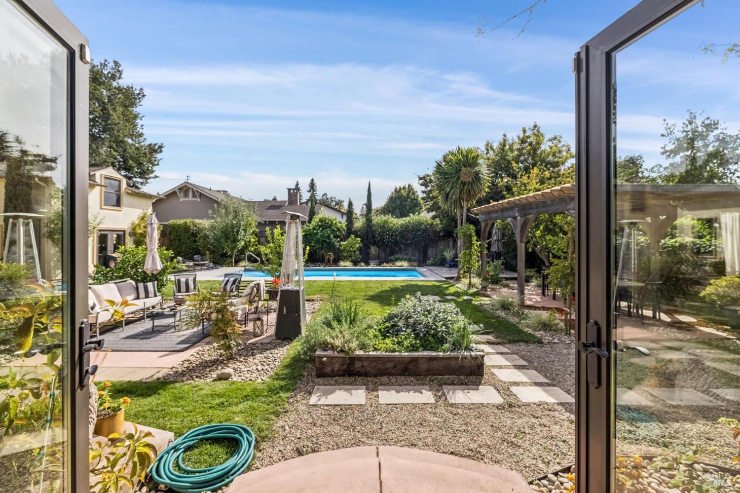 483 E Napa Street Sonoma CA 95476