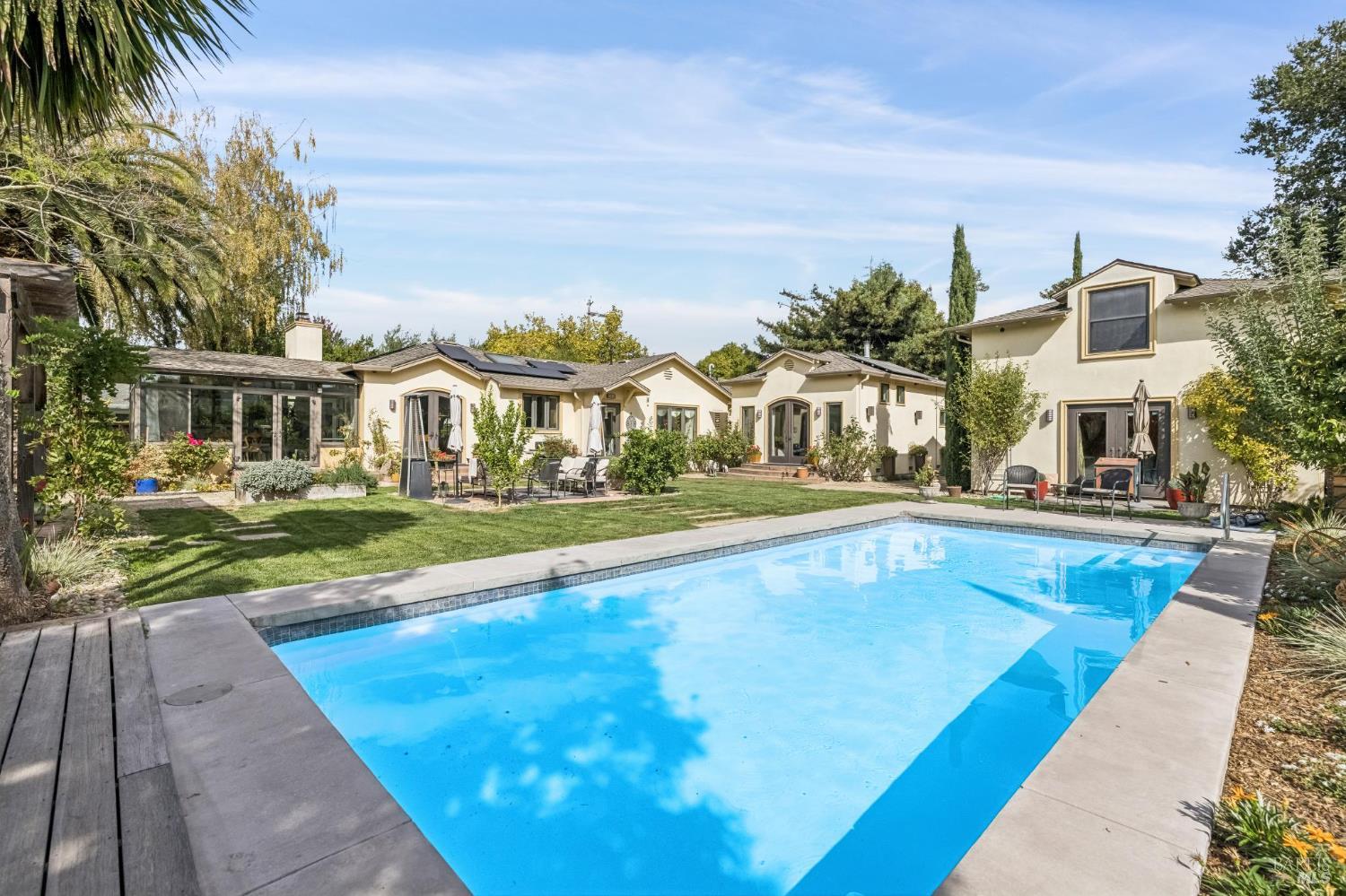 483 E Napa Street Sonoma CA 95476