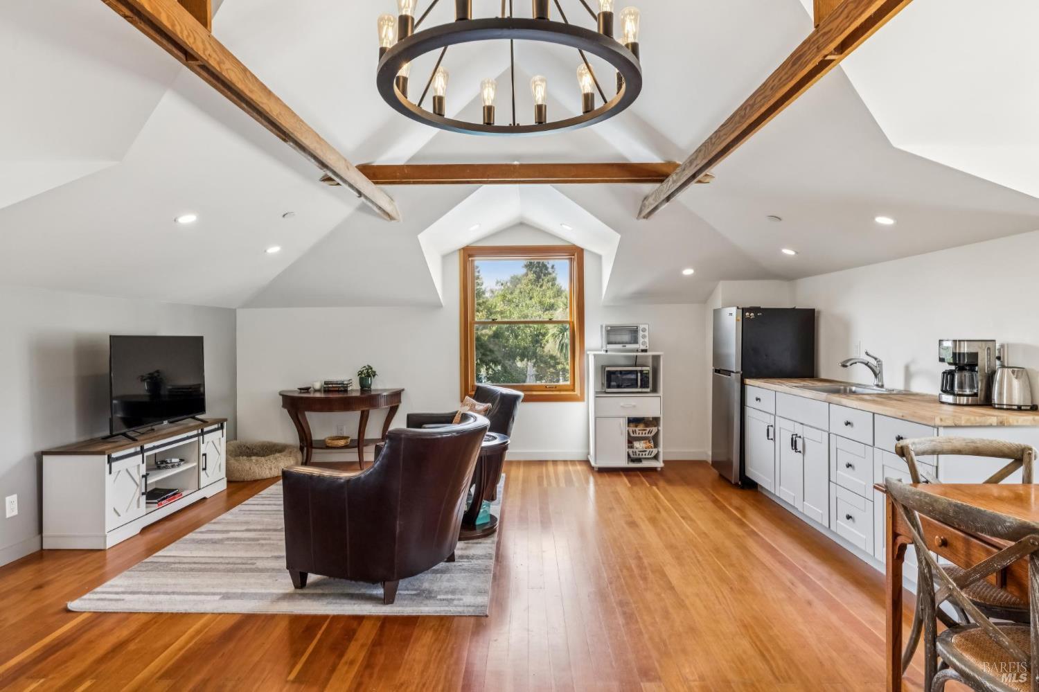 483 E Napa Street Sonoma CA 95476