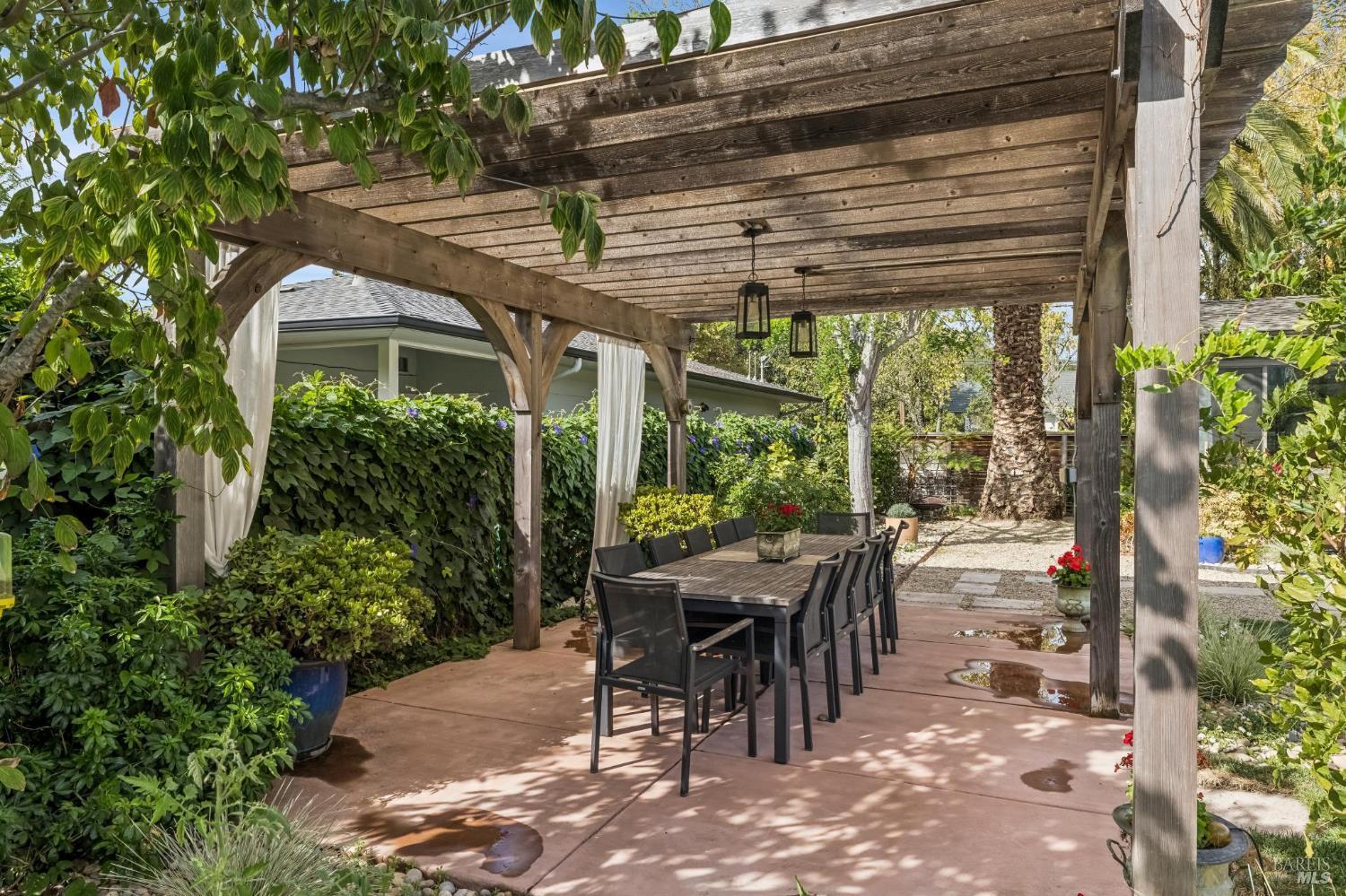 483 E Napa Street Sonoma CA 95476