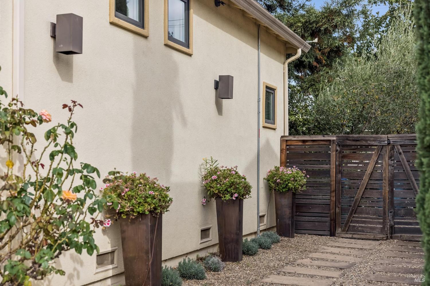 483 E Napa Street Sonoma CA 95476