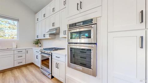2828 Western Avenue Petaluma CA 94952