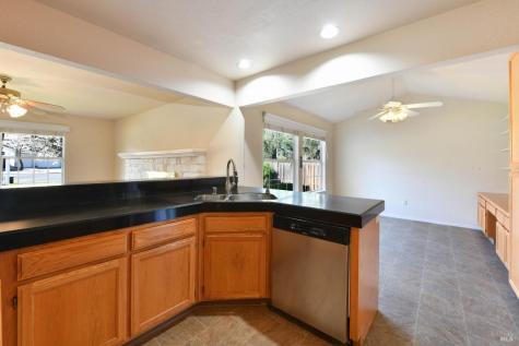 135 Fulton Place Windsor CA 95492