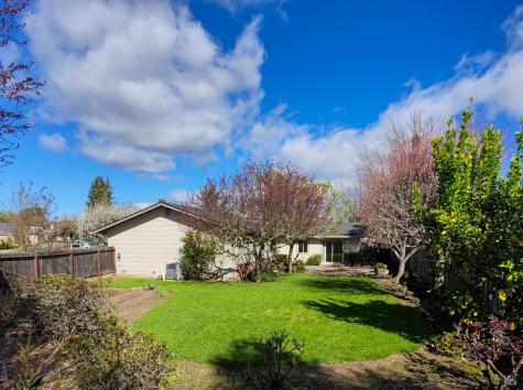 135 Fulton Place Windsor CA 95492