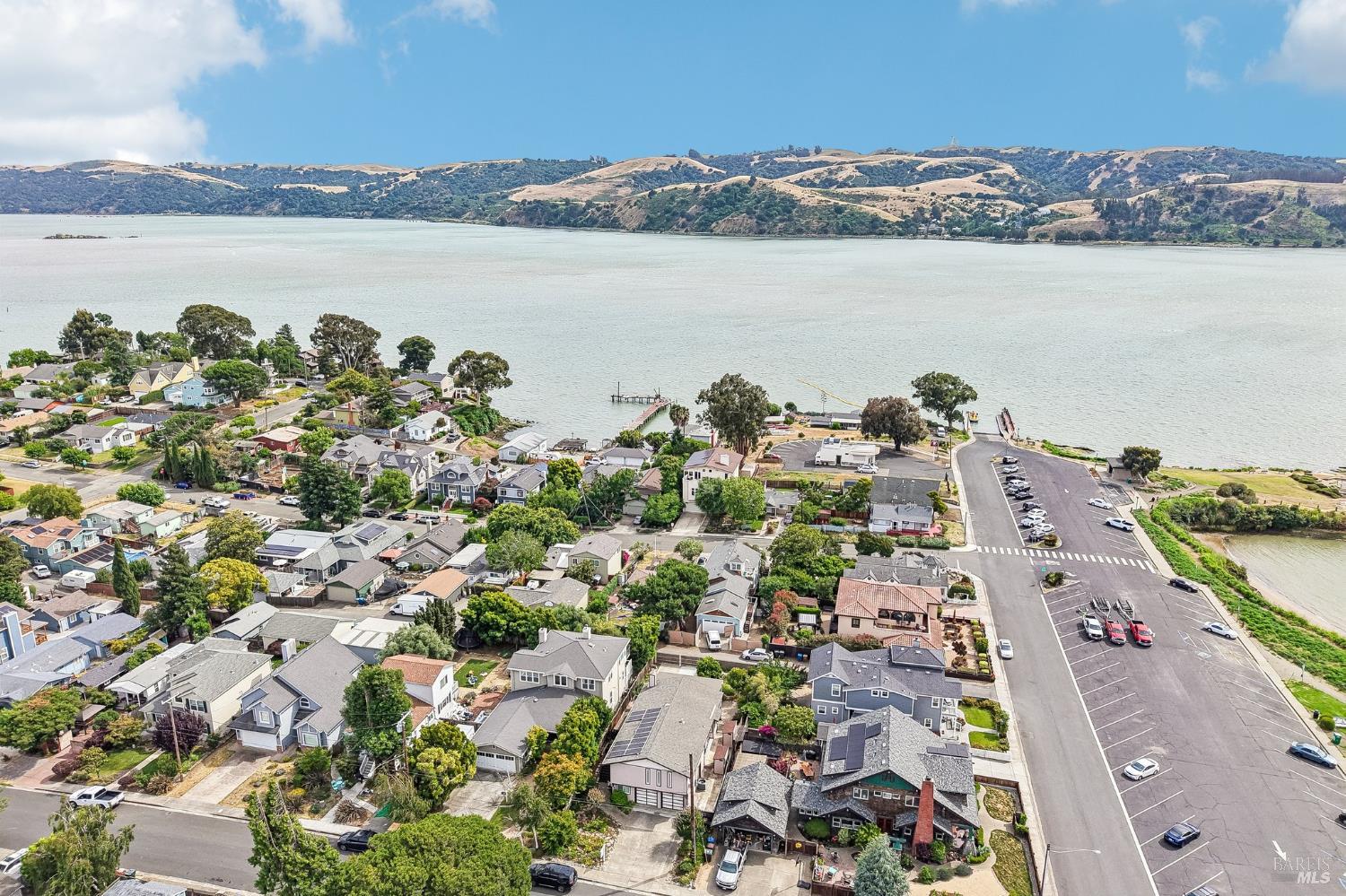 870 W J Street Benicia CA 94510