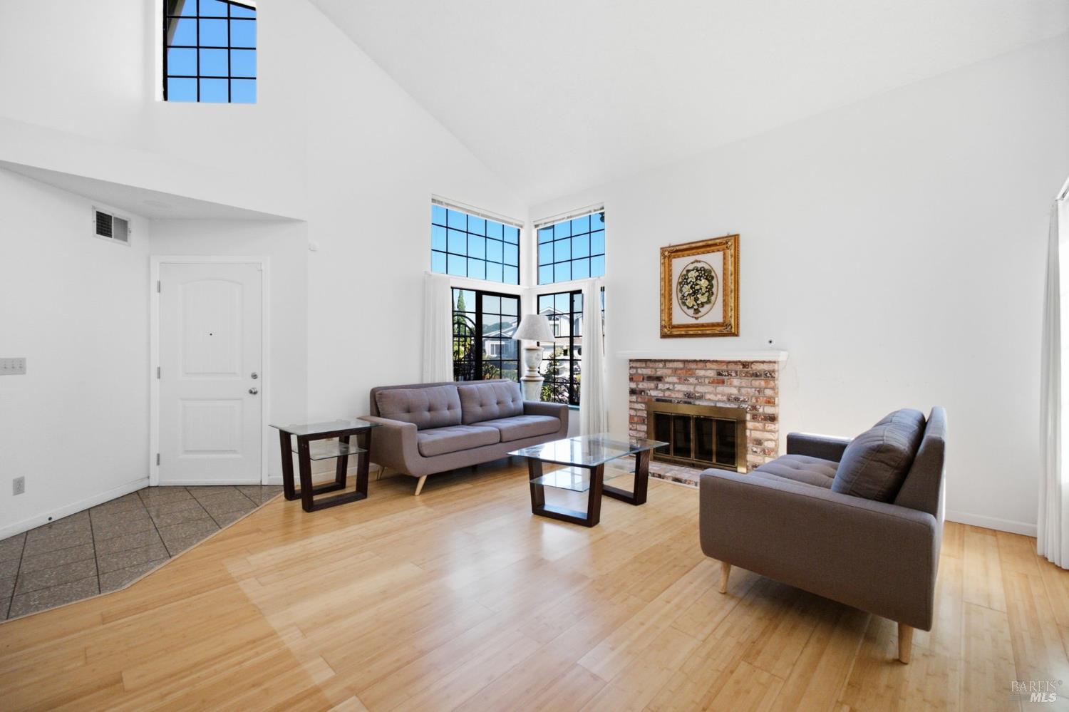 249 S Valley Oak Lane Vallejo CA 94591