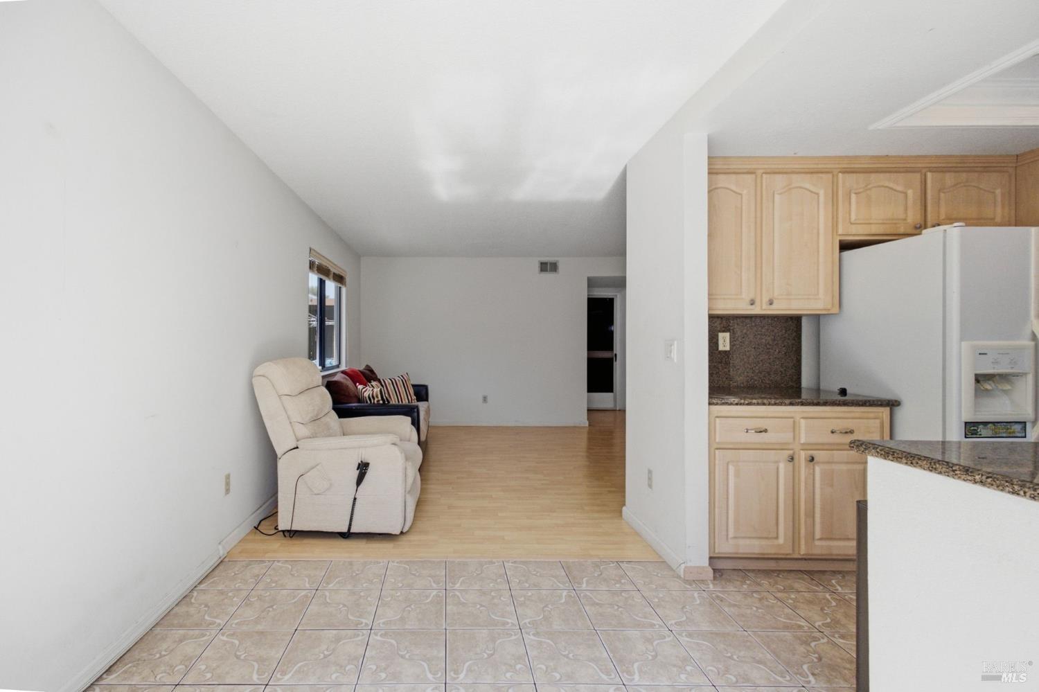 249 S Valley Oak Lane Vallejo CA 94591