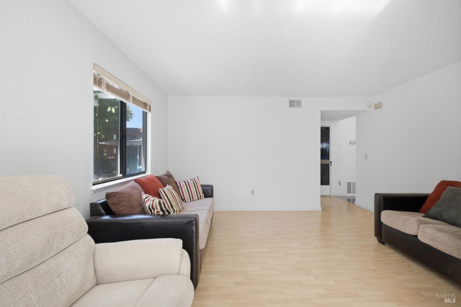 249 S Valley Oak Lane Vallejo CA 94591