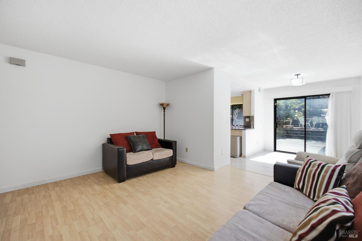 249 S Valley Oak Lane Vallejo CA 94591