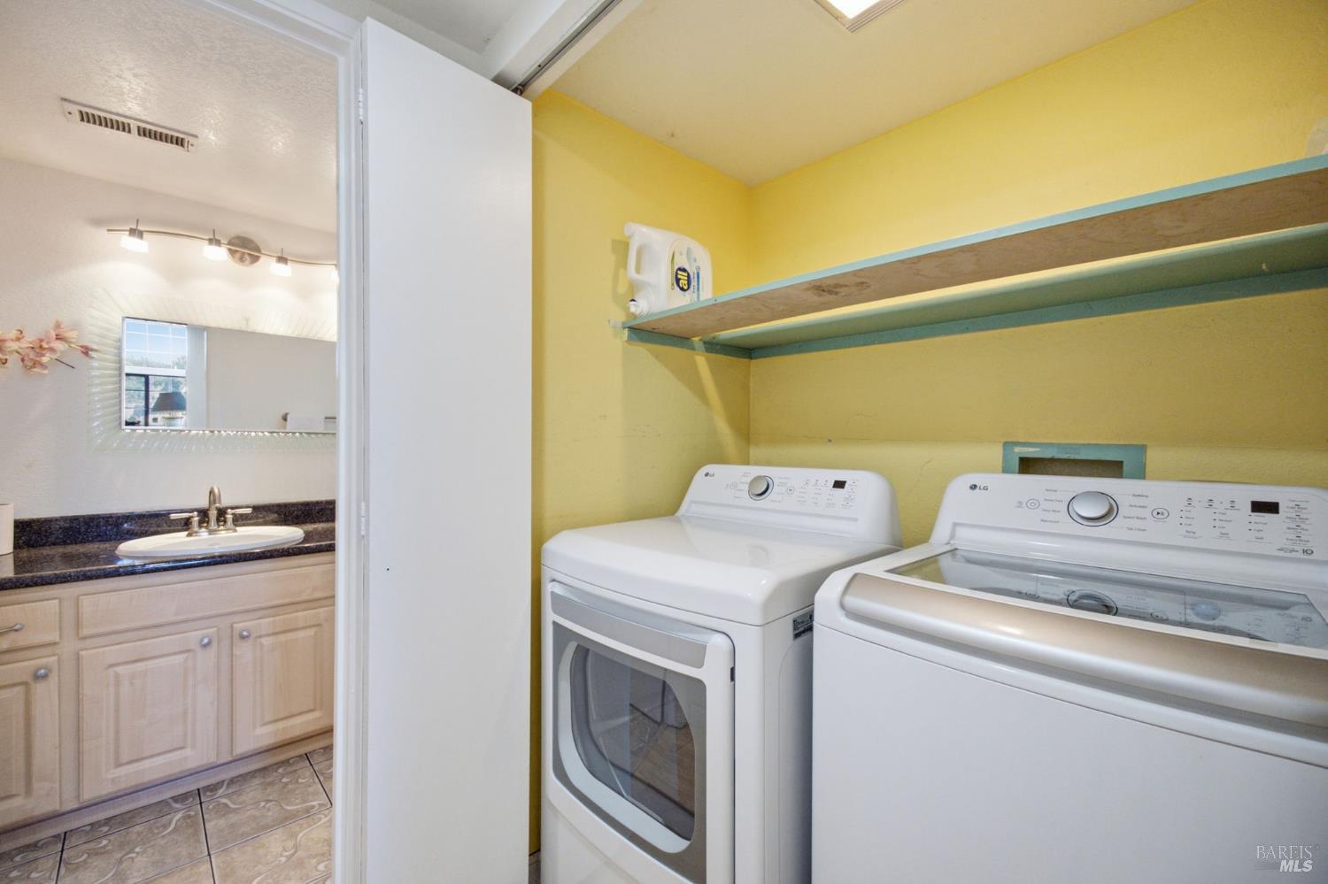 249 S Valley Oak Lane Vallejo CA 94591