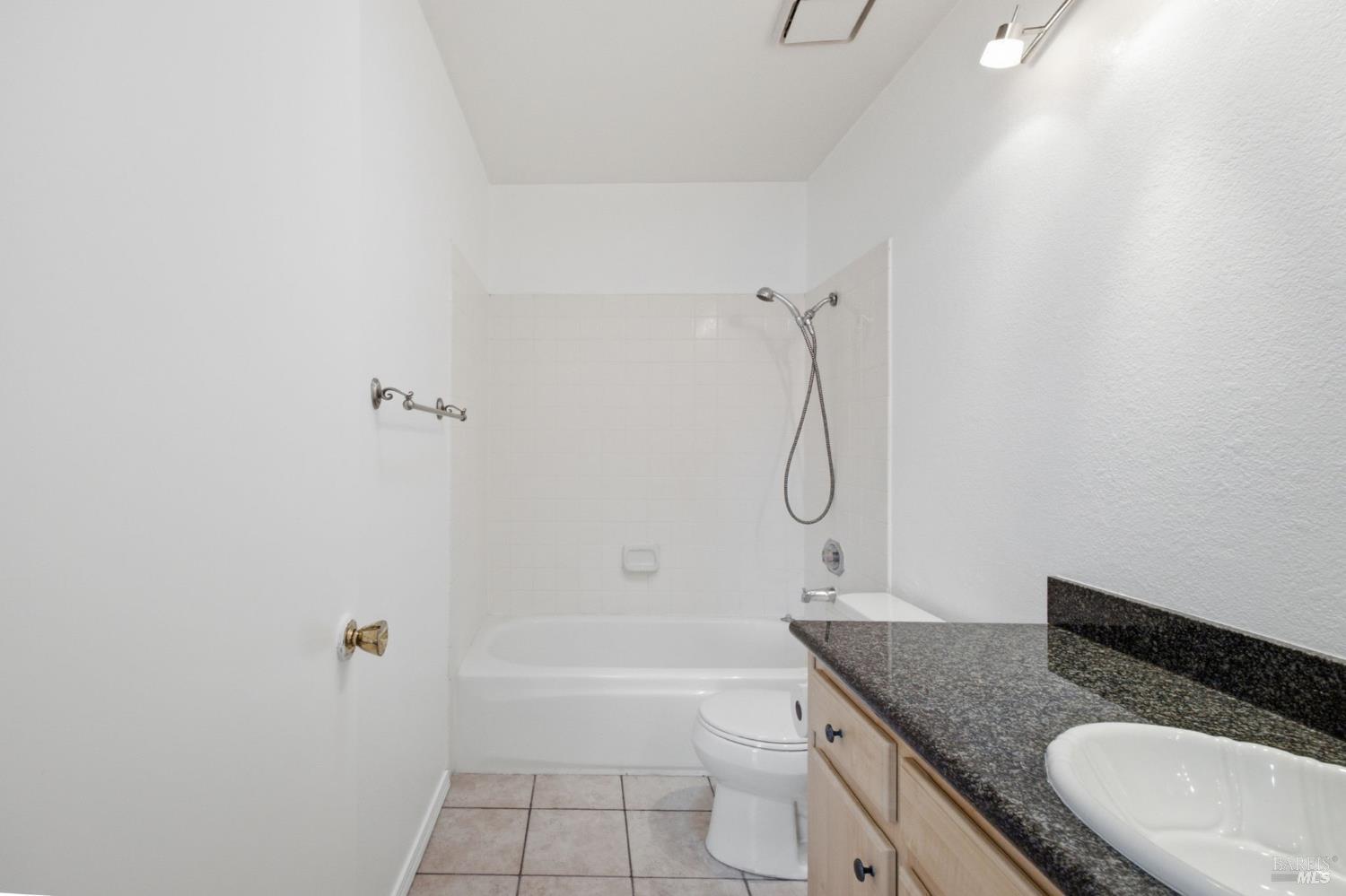 249 S Valley Oak Lane Vallejo CA 94591