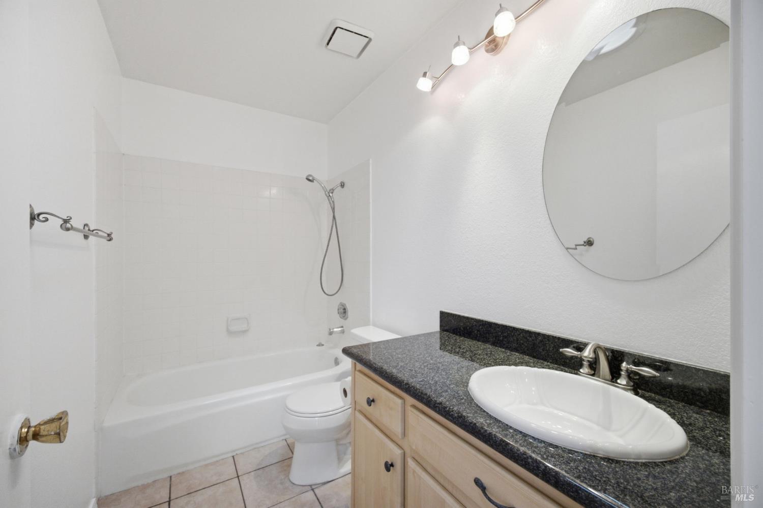 249 S Valley Oak Lane Vallejo CA 94591