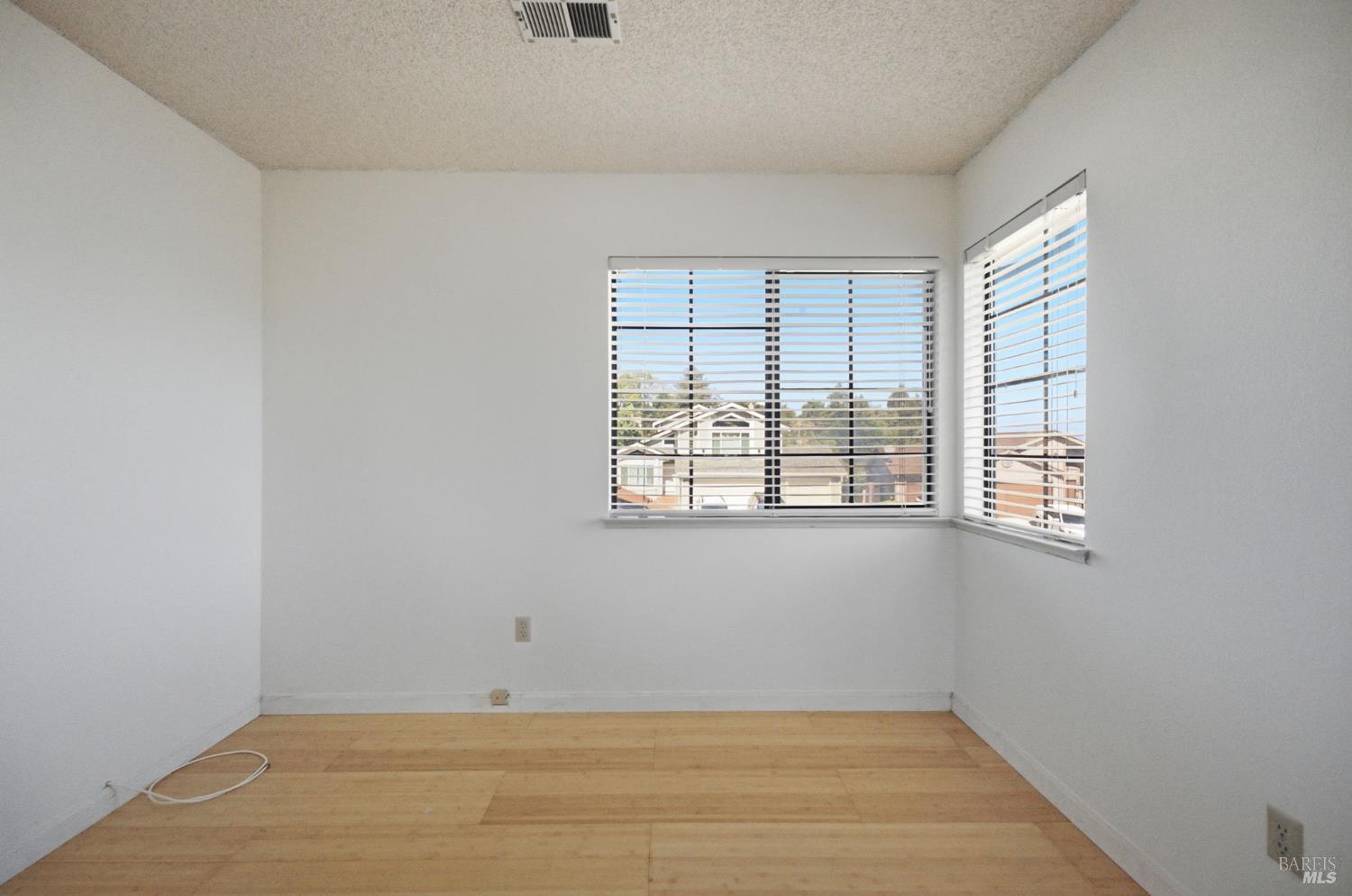 249 S Valley Oak Lane Vallejo CA 94591