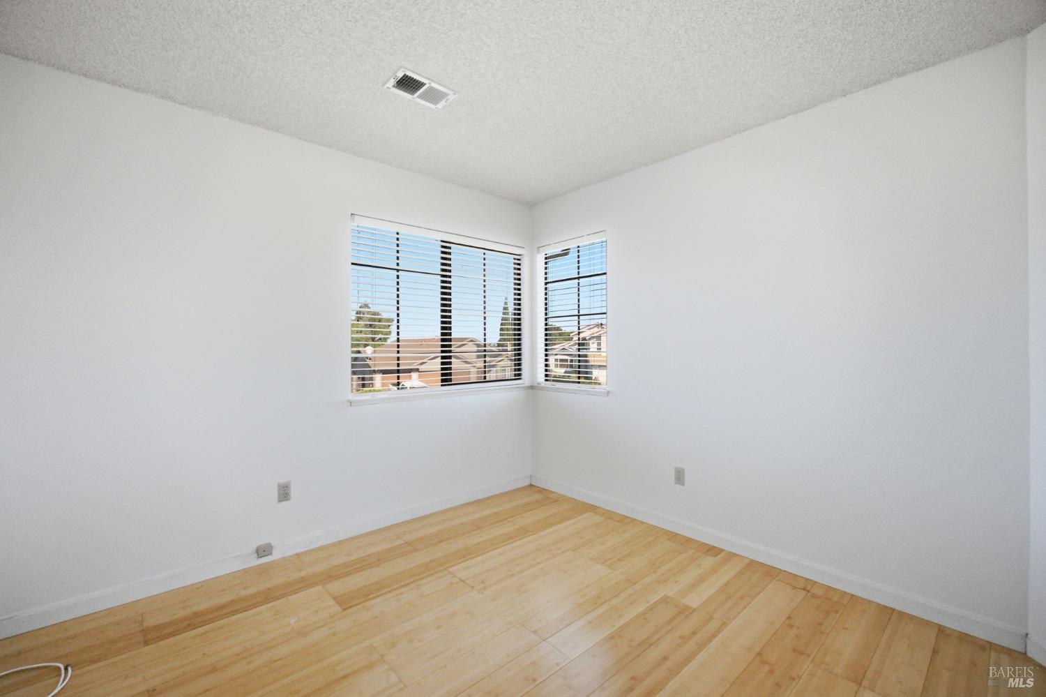 249 S Valley Oak Lane Vallejo CA 94591