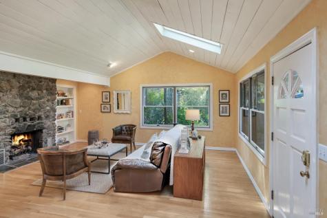 4215 Wake Robin Drive Glen Ellen CA 95442