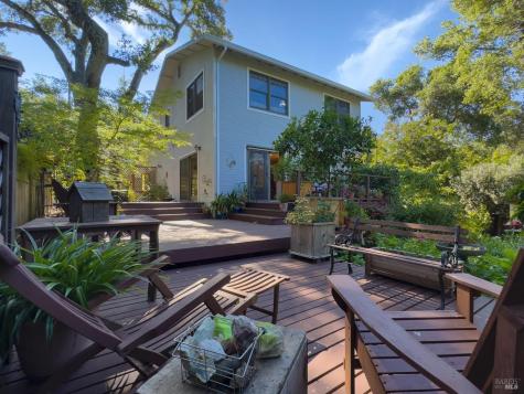 4215 Wake Robin Drive Glen Ellen CA 95442