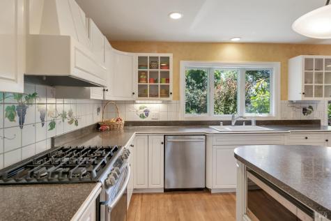 4215 Wake Robin Drive Glen Ellen CA 95442