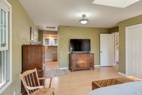 4215 Wake Robin Drive Glen Ellen CA 95442