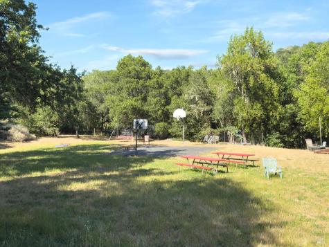 4215 Wake Robin Drive Glen Ellen CA 95442