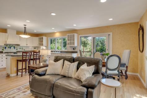 4215 Wake Robin Drive Glen Ellen CA 95442