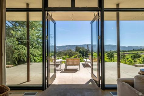 7596 Sonoma Mountain Road Glen Ellen CA 95442