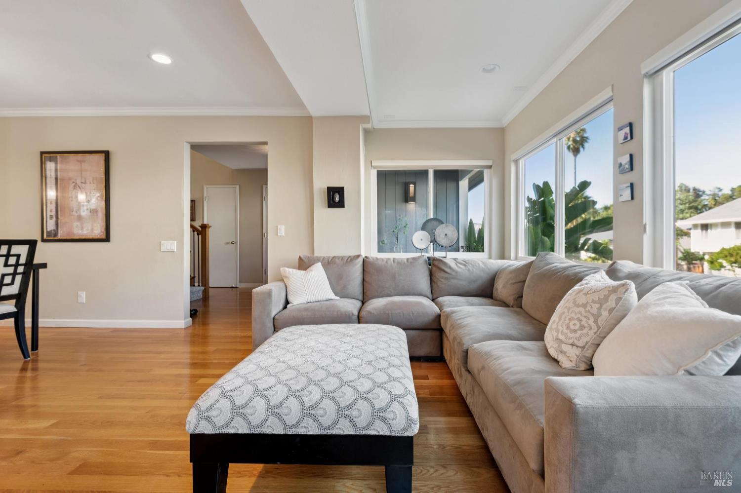 24 Plata Court Novato CA 94947