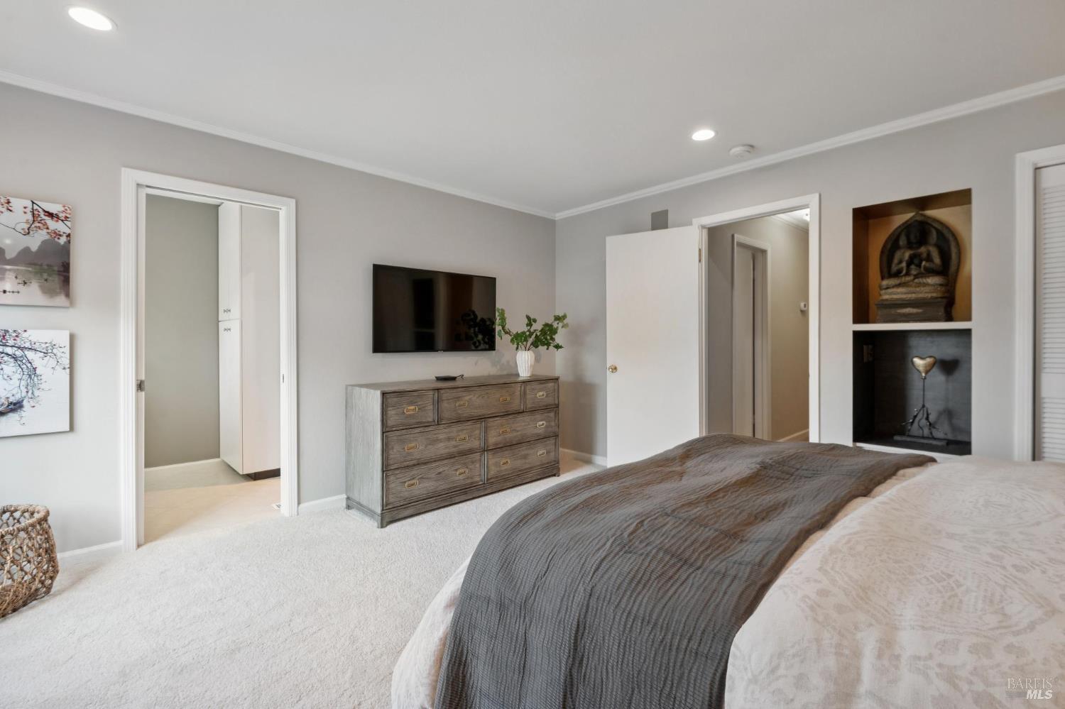 24 Plata Court Novato CA 94947