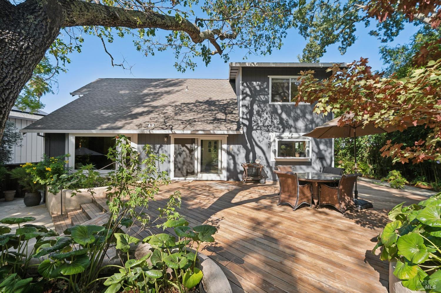 24 Plata Court Novato CA 94947