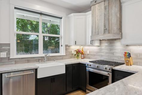 302 Hatchery Lane Sonoma CA 95476