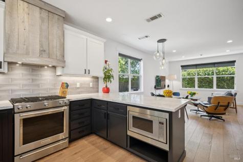 302 Hatchery Lane Sonoma CA 95476