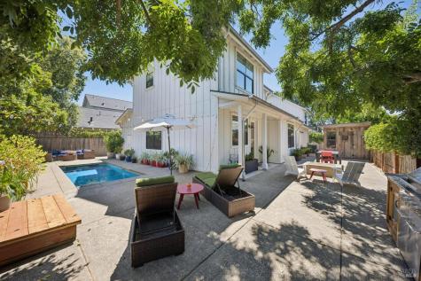 302 Hatchery Lane Sonoma CA 95476