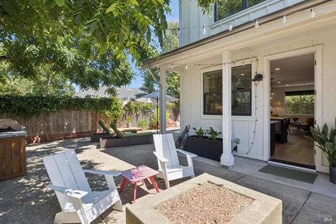 302 Hatchery Lane Sonoma CA 95476
